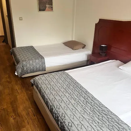 Andesite Boutique Sofie